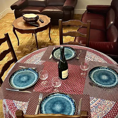 Spacieux Et Confortable En Résidence